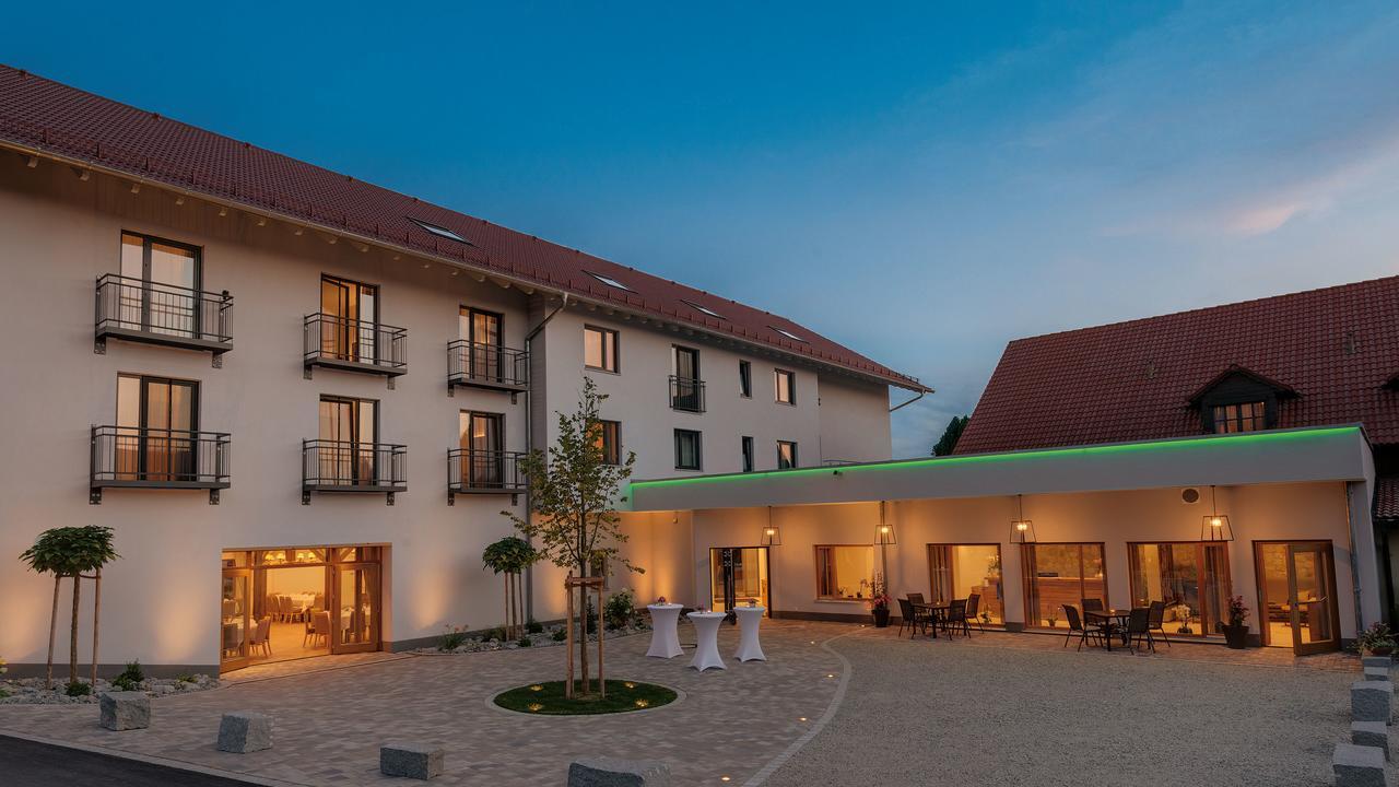 Gasthaus Forster Am See - Eching Bei Landshut Екстериор снимка